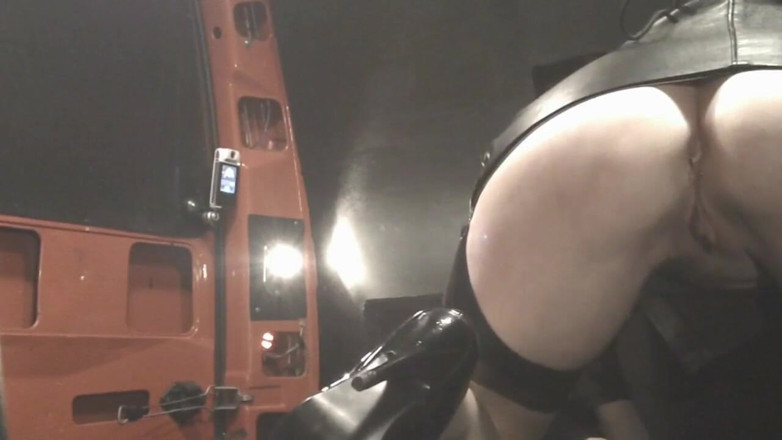 Movies by Louise: Gloryhole Van dan Anggota Dari Surrey