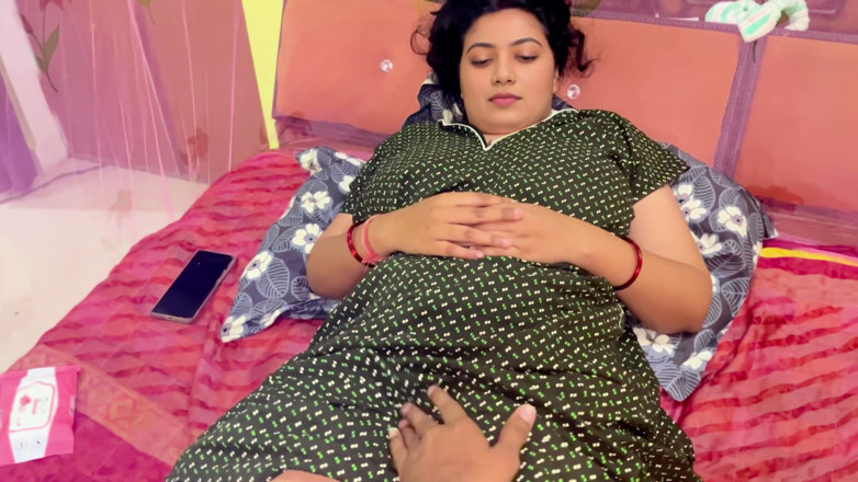 Hotty_ragini: Fiul vitreg a sedus-o pe mama vitregă și fiul vitreg a...
