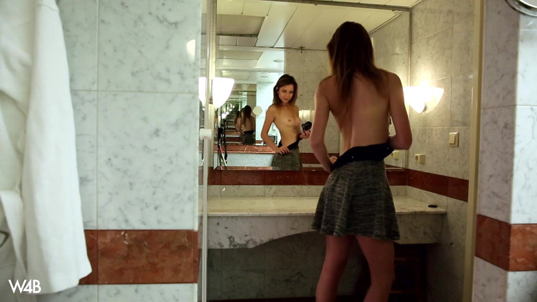 Watch4beauty: Селфі Мії