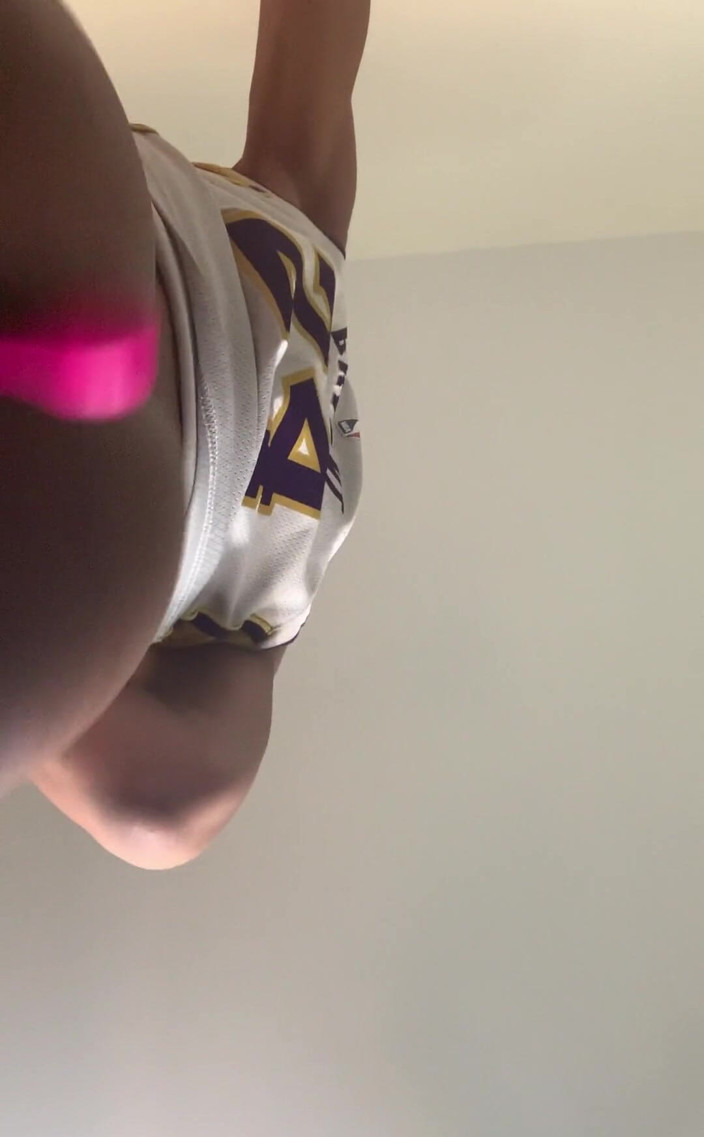 EROS ORISHA: Onlyfans Xxxclusive POV: Ich sitze auf deinem gesicht, vollbusig nass...