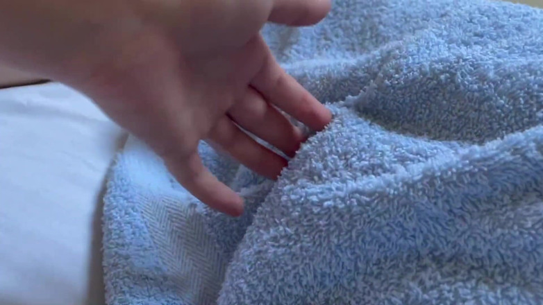 Anna Booty: Morgen putzt seine eier und schwanz, so schöner blowjob