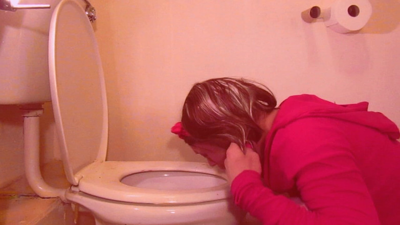Lilly Disgrace: Toilet Fucker