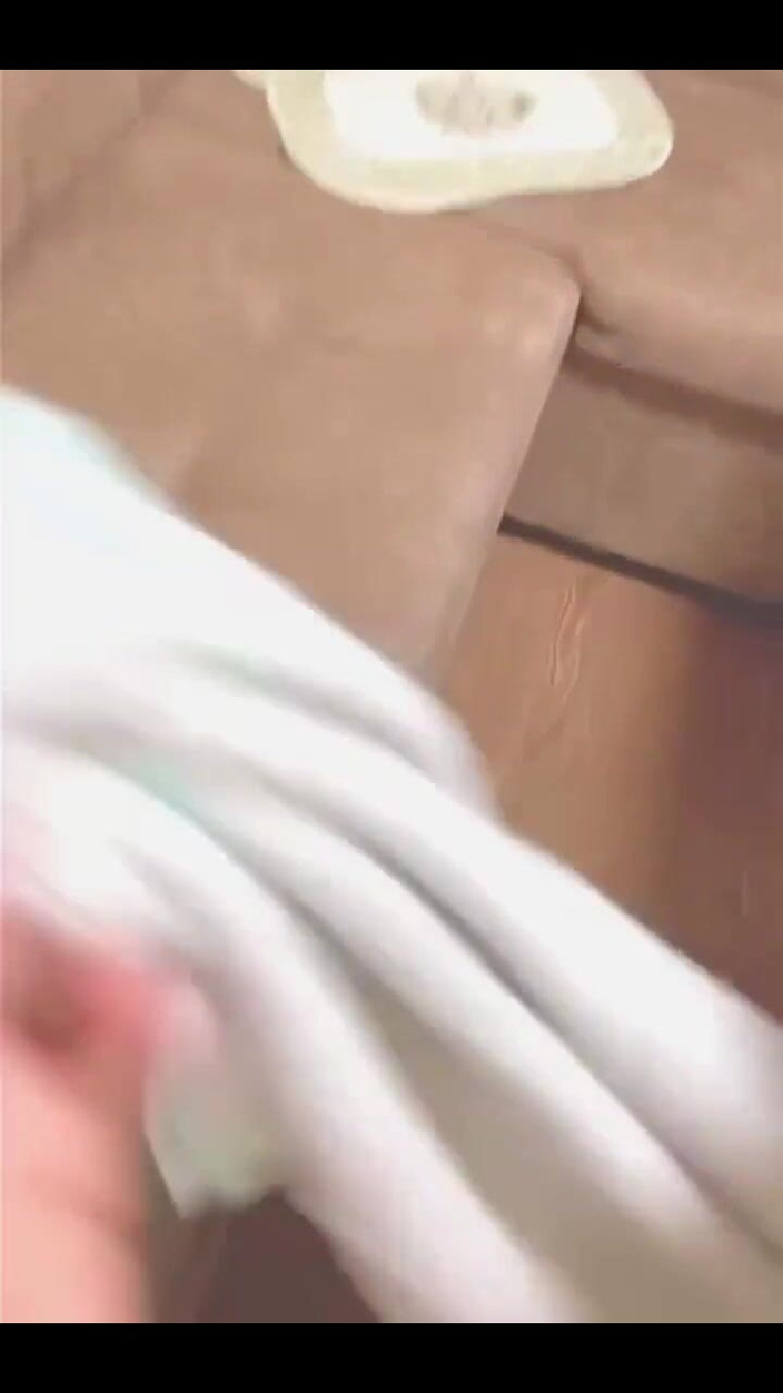 KarmenMilf: Üvey anne üvey oğluna büyük götünü verdi, anal