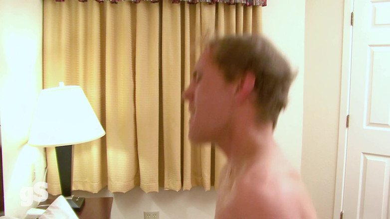 Gay Guys: Pijpen om een ruige pik te krijgen en nu mijn...