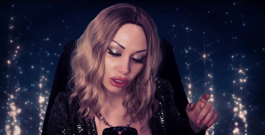 Goddess Misha Goldy: Час залишити свій розум позаду. Я збираюся глибоко зануритися у вашу свідомість. Відчуйте насолоду навколо вас.