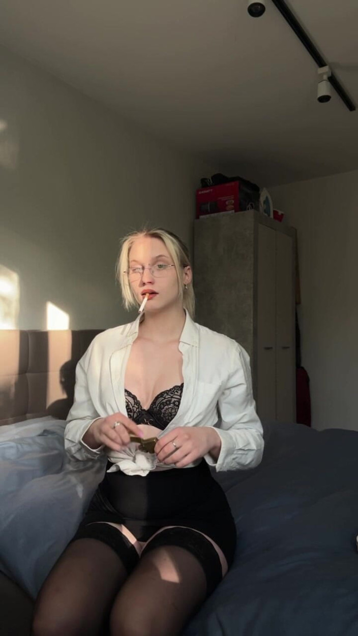 MertyXXX: Sekreterare
