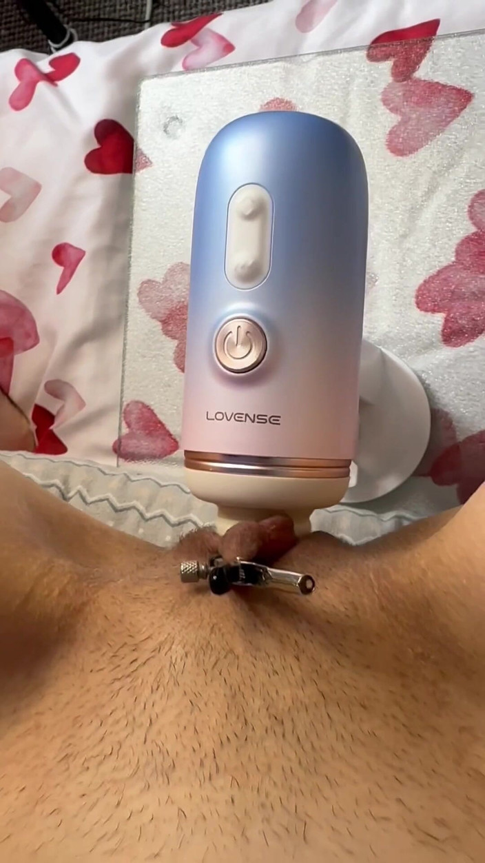 myszka: Fucking Machine, Clip Pussy