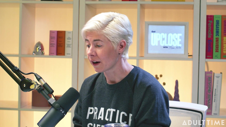 Adult Time Podcast: ジェイ・テイラーはエロティカの音声を担当することに興奮している