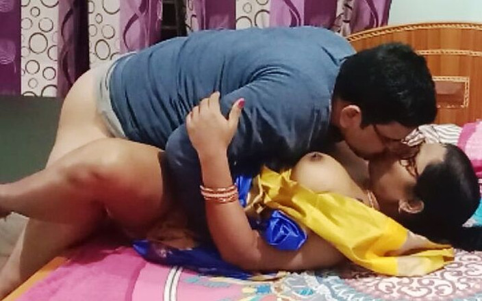 Popmini: Buurvrouw neukt Indische Desi Bhabhi