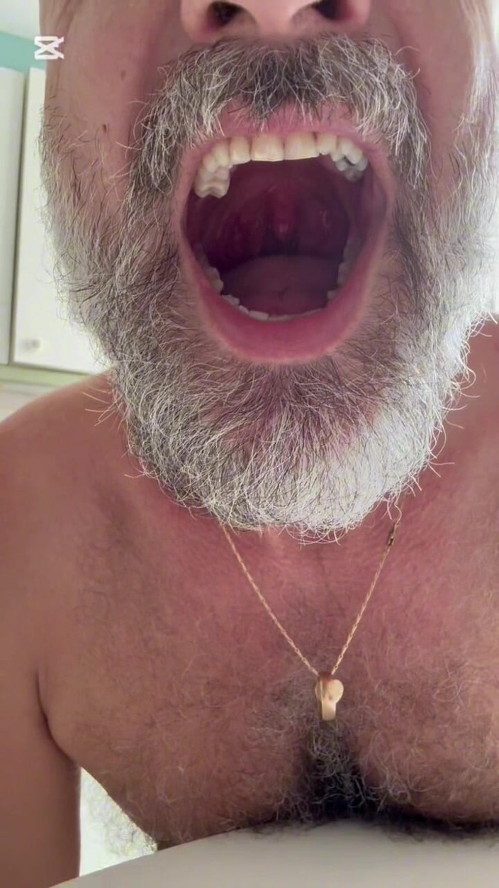 FerLuciDaddy: Macro Géants Mange Minuscule