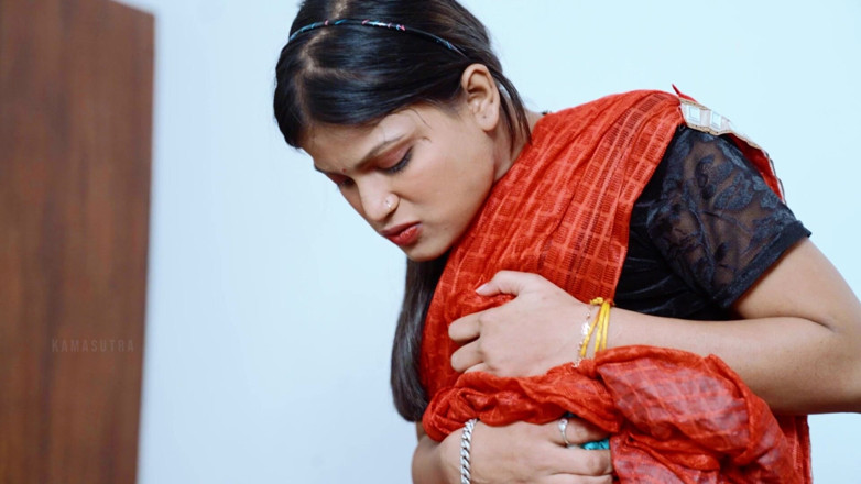 Kamasutra61: Une prof indienne sexy enseigne le kama sutra à son élève