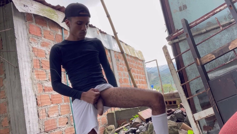 vergar4_daviid: Pemain Bola Sepak Akhirnya Latihan Dan Jerajan Dibuat Di Belakang...