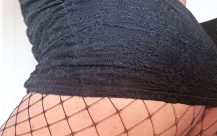 Thipansex: Moi en train de twerker dans une robe et de...