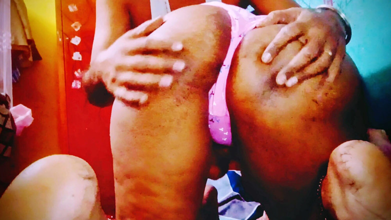 Simran Kaur: Desi styvmamma knullar sin styvson