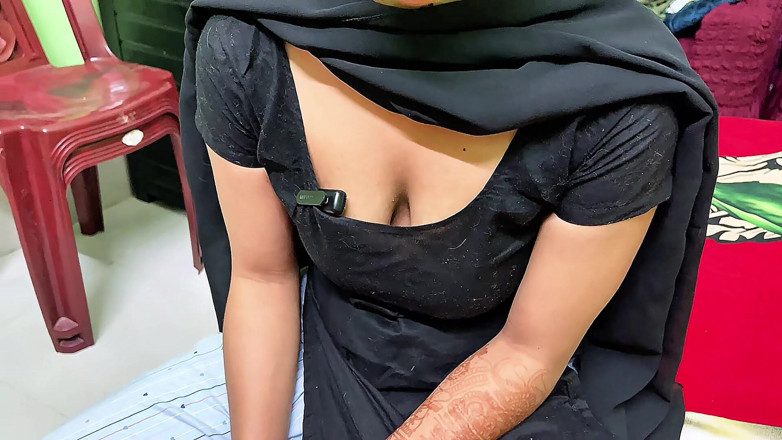 Riya Chowdhury: meri seksi grihini ke saath seks jab meri patni ghar...