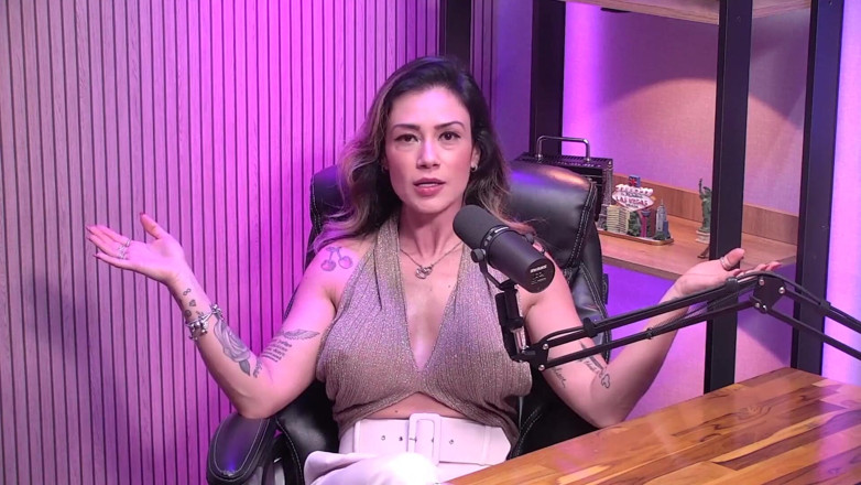 California TV: Una Calda MILF E Le Sue Fantasie