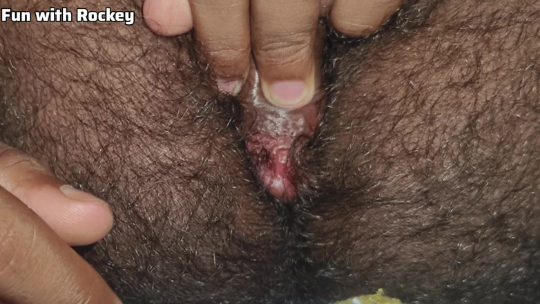 King_of_chut: Seks dubur sendiri oleh zakar sendiri.