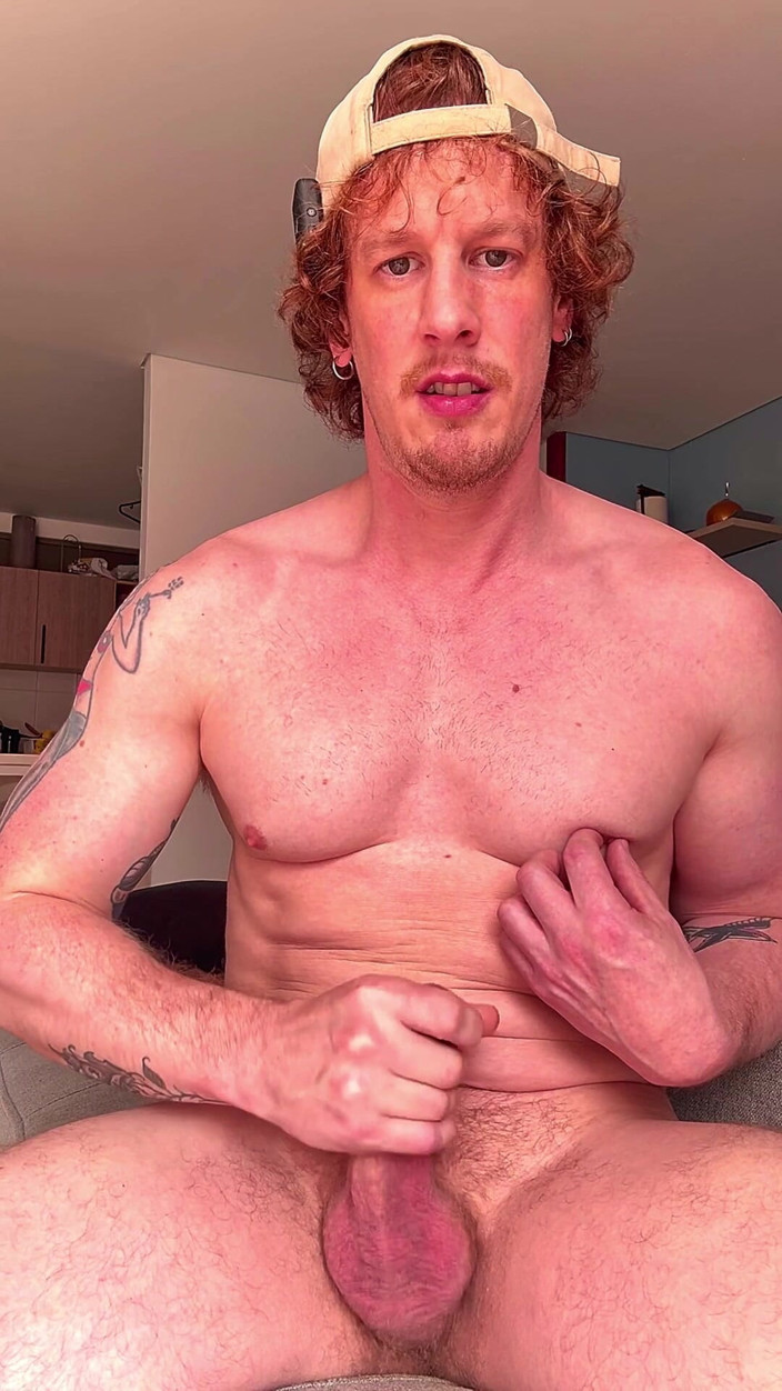 Christian Hunter: Vamos a Jugar a Un Juego JOI - Dong Se Atreve...
