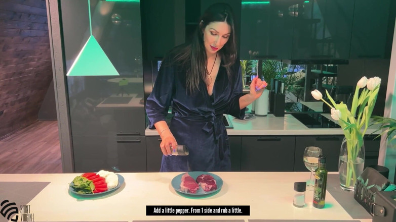 LizaVirgin: Creampie op de keukentafel
