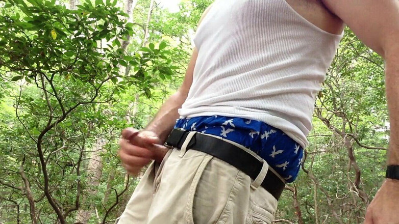 TJenner: Memukul dan memancut mani di dalam hutan, melancap dalam isteri...