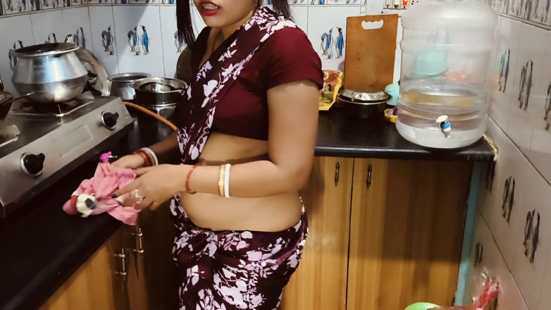 Madhu bhabhi: Odia ragazzi che fanno sesso dalla sua casalinga, Odia video...