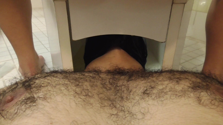 Femdom Austria: Reines et Douche Dorée Partie 2