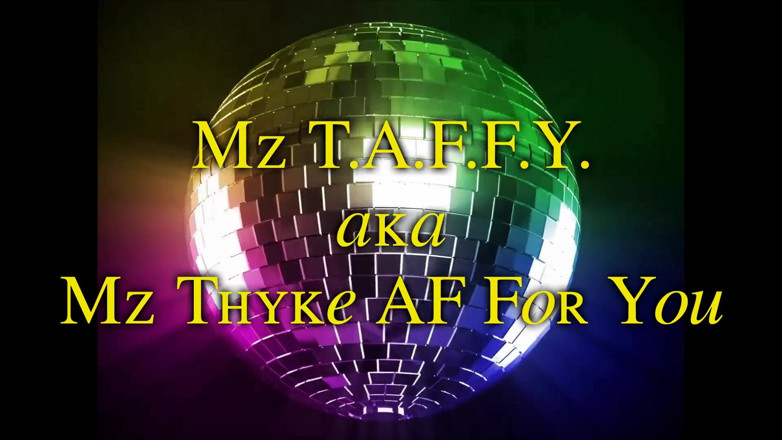 MzTAFFY: Największy BBW gruszka tyłek !! Zróbmy się nago