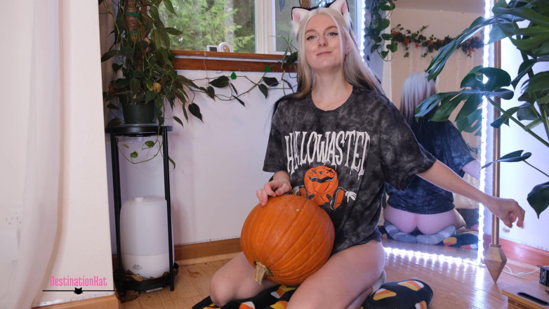 Destination Kat: Pumpkin Carving Distractions