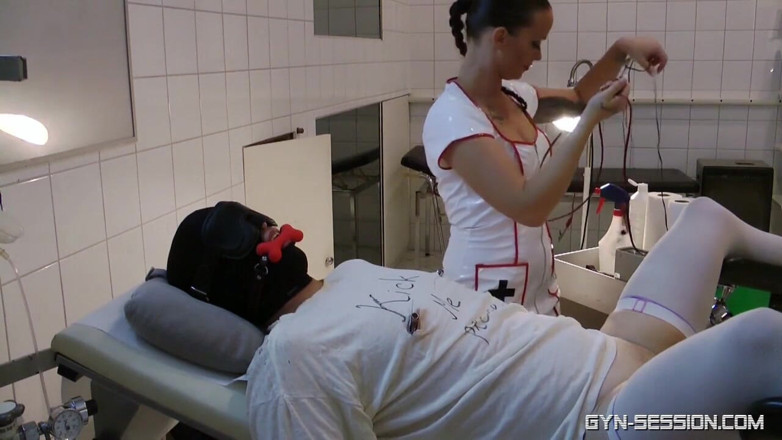 Amator Media: Comtesse la Moet - sofrendo livre parte 2