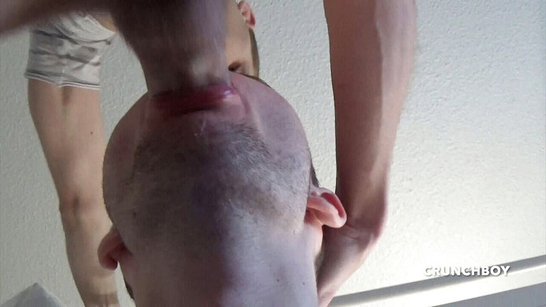 STRAIGHTS BOYS COERCED TO FUCK GAY: Gay suka menghisap kawan-kawan lurusnya