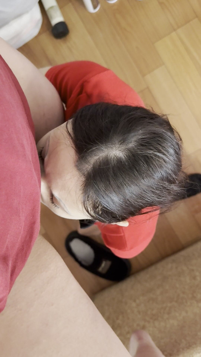 Lesbian-illusion: Ma copine amante me lèche la chatte et se masturbe...