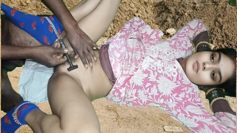 Sital: Nuovo video di sesso all'aperto bella ragazza indiana grande e...