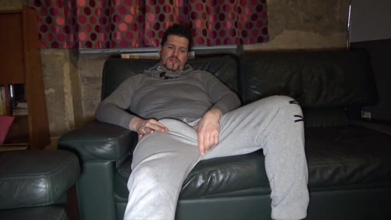 Gaybareback: L'incroyable bite énorme d'un ours XXL