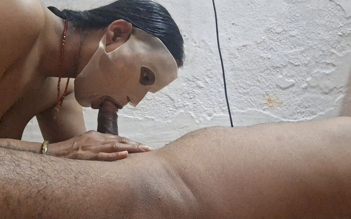 Busty Banuu: India madrastra folla