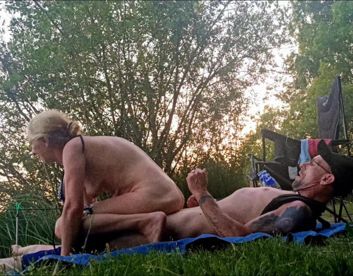 XhellllehX: Sexo maduro