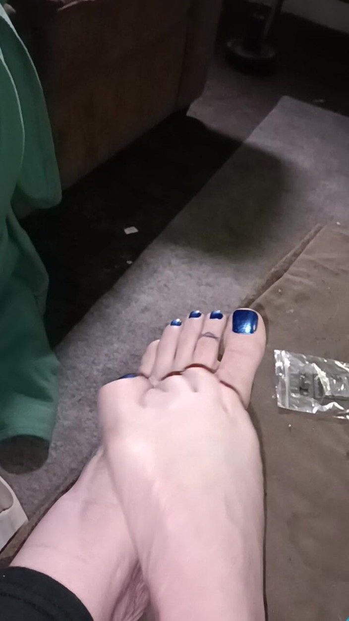 Longtoes45: मेरे पैरों पर वीर्य जॉर्ज