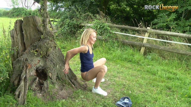 Rock Charogne: Carmel Anderson en la granja de Cuntry