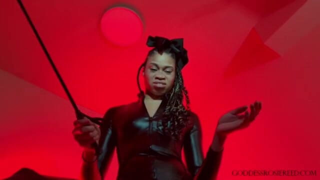 Rosie Reed: Kocok kontolmu dan jilat pelermu - si cantik kulit hitam rosie...