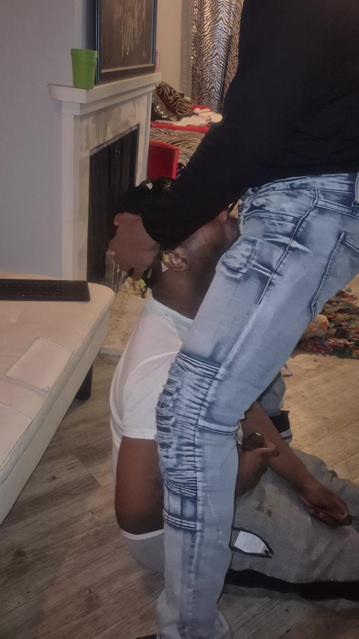 Wondahead21: Gimme that hoethroat - dia memusnahkan mulut saya dengan besar &amp; membuatkan...