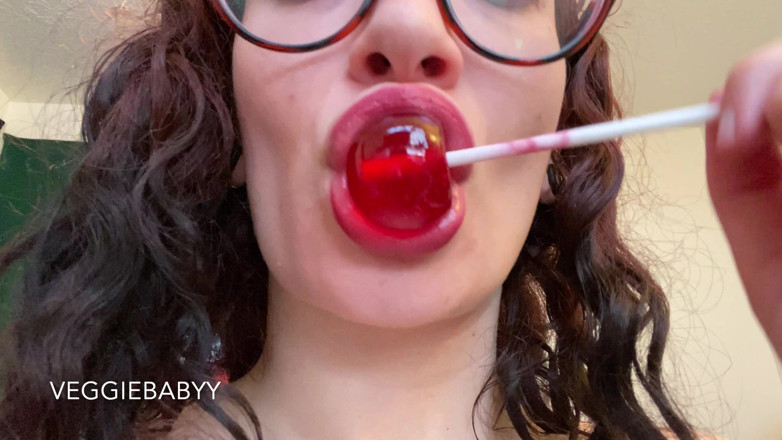 Veggiebabyy: 4K på nära håll Lollipop oral fixation