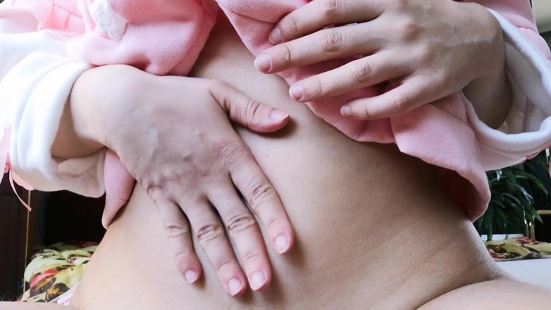 The Antichristrix: Fingering bellybutton yang imut