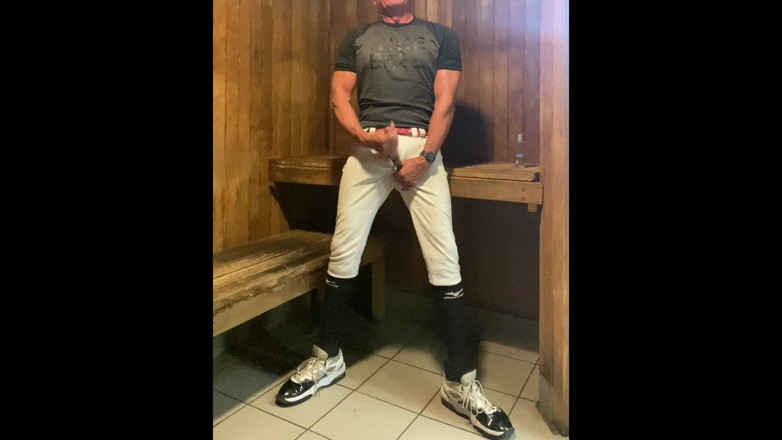 JockDad87: Jacked honkbalspeler Jockdad87 Randen in de sauna weer