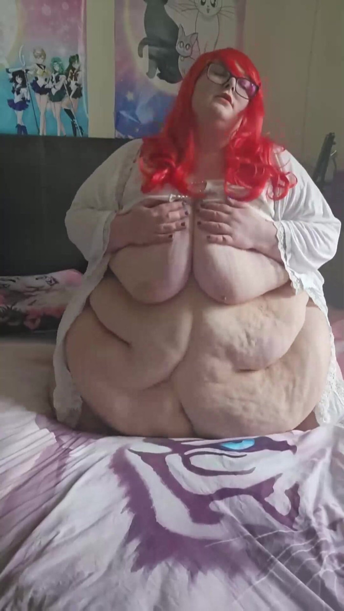 SSBBWLadyBrads: Reitet dildo als jessica rabbit