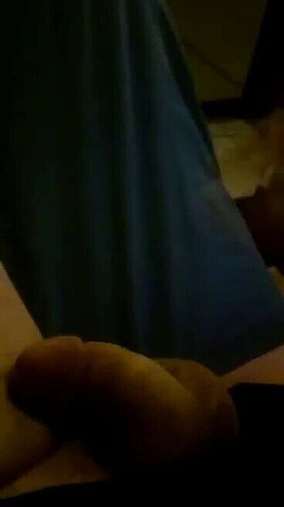 GeneWadexxx: 큰 곰 포르노 스타 Genewade42xxx 정액