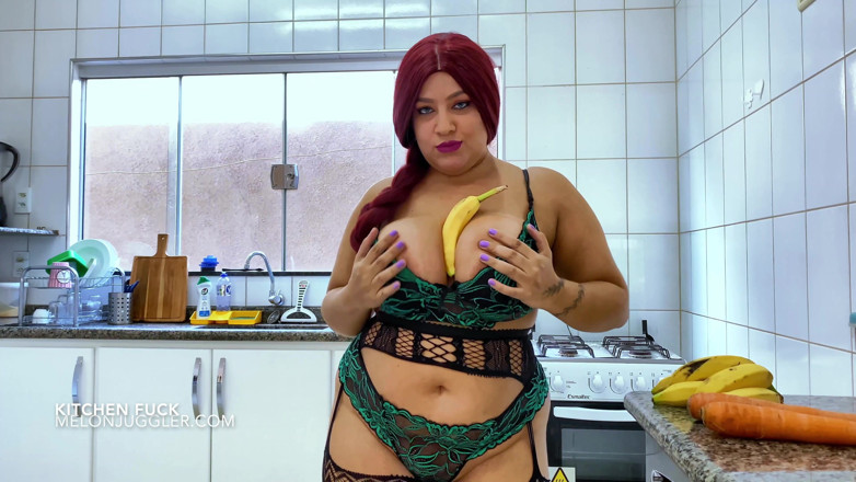 Busty BBW Latinas: Công chúa Liana nhà bếp đụ và đi tiểu