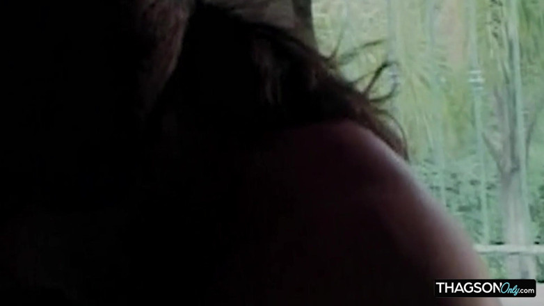 THAGSON MILFS: Peituda loira milf devora pau e é fodida profundamente
