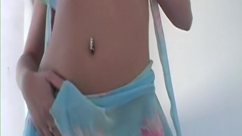 Squirt4You: Loira gostosa esguicha selvagemmente de frenesi profundo de dedilhado