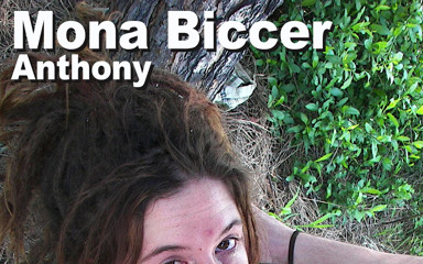 Edge Interactive Publishing: Mona Biccer & Anthony menghisap kongkek pancutan mani