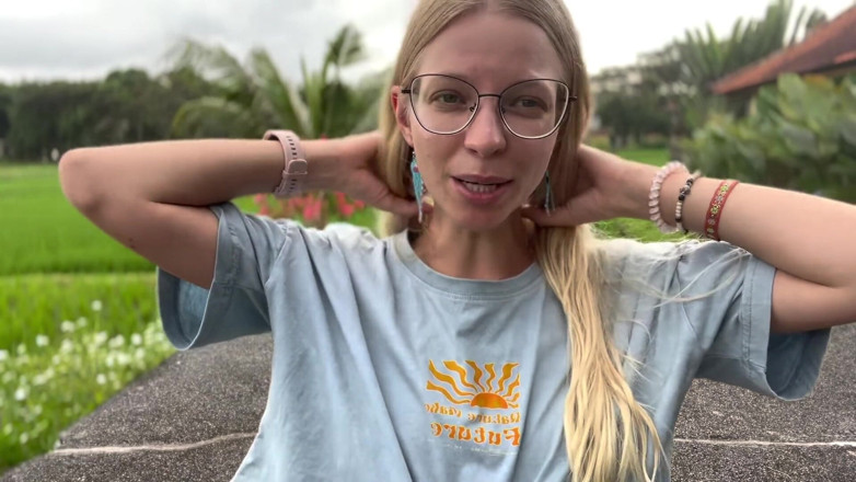 Goddess_Bella_Rae: एक ऐ प्रेमिका आपकी मदद कैसे कर सकती है (या आपको तोड़ सकती है)