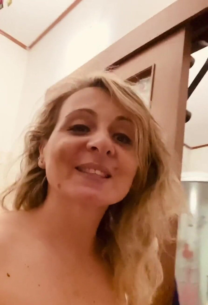 My Wife Luna: Günaydın sevgililerim senin uydundan